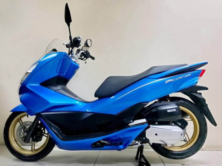 Honda PCX150i LED idlingstop combibrake  remote keyless ปี2018 สภาพเกรดA 6825 กม. เอกสารครบพร้อมโอน