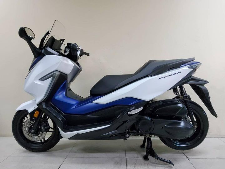 All NEW Honda Forza 300 ABS idlingstop combibrake Remote keyless โฉมใหม่ล่าสุด สภาพเกรดA 3565 กม. เอ