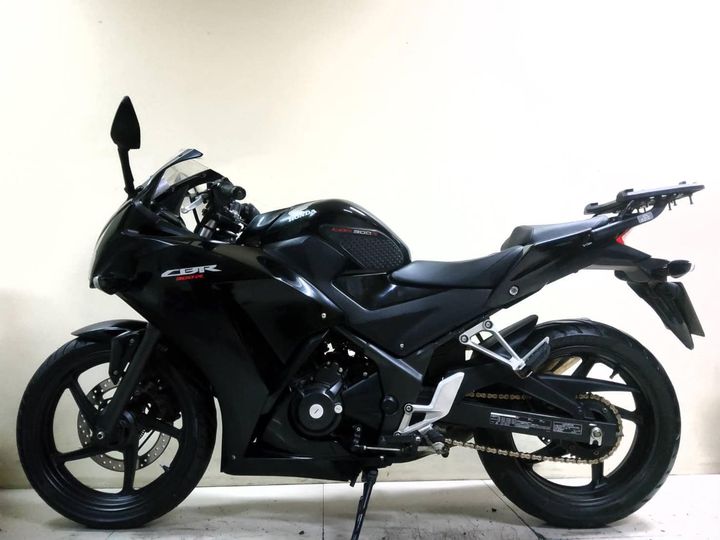 Honda CBR300R ABS ปี2019 สภาพเกรดA 6332 กม. เอกสารครบพร้อมโอน