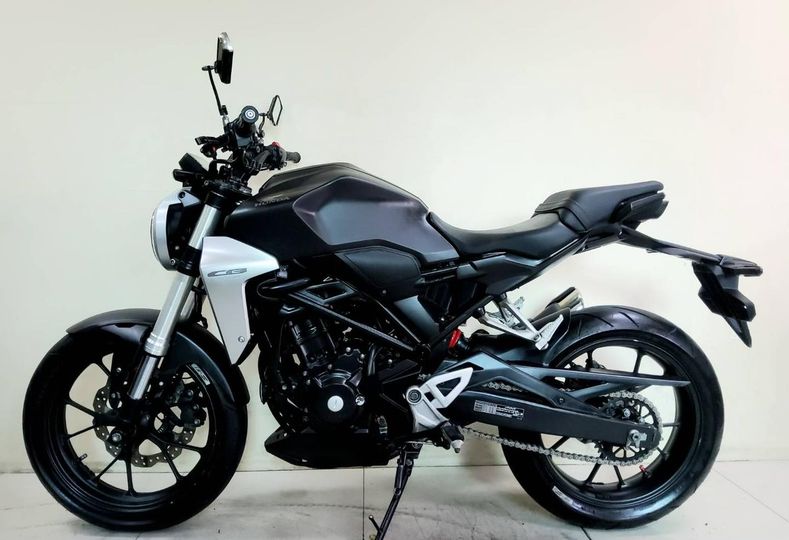Honda CB300R ABS ปี2022 สภาพเกรดA 6225 กม .เอกสารครบพร้อมโอน