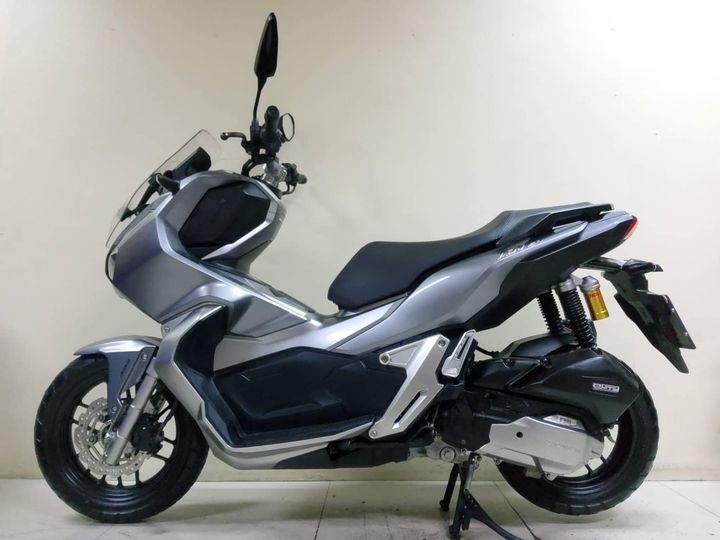 All NEW Honda ADV150 ABS Remote Keyess ปี2022 โฉมใหม่ล่าสุด สภาพเกรดA 1540 กม. เอกสารพร้อมโอน
