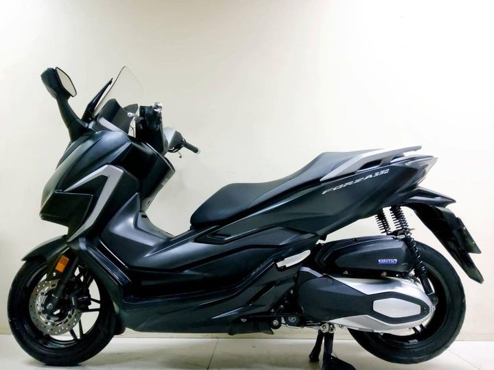 All NEW Honda Forza 350 ABS ปี2021 โฉมใหม่ล่าสุด  สภาพเกรดA 3950 กม. เอกสารครบพร้อมโอน