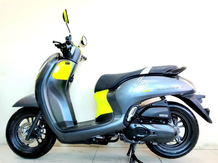 All NEW Honda Scoopy i CLUB12 Keyless ตัวท็อป ปี2022 สภาพเกรดA 4620 กม. เอกสารครบพร้อมโอน