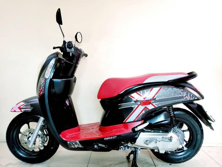 Honda Scoopy i CLUB12 ปี2015 ตัวท็อป ล้อแม็ค สภาพเกรดA 8396 กม. เอกสารครบพร้อมโอน