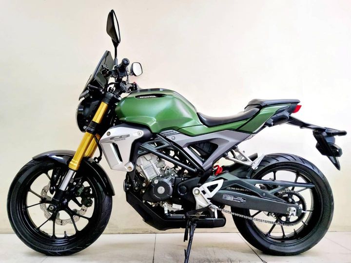 Honda CB150R ปี2020 สภาพเกรดA 8373 กม. เอกสารครบพร้อมโอน