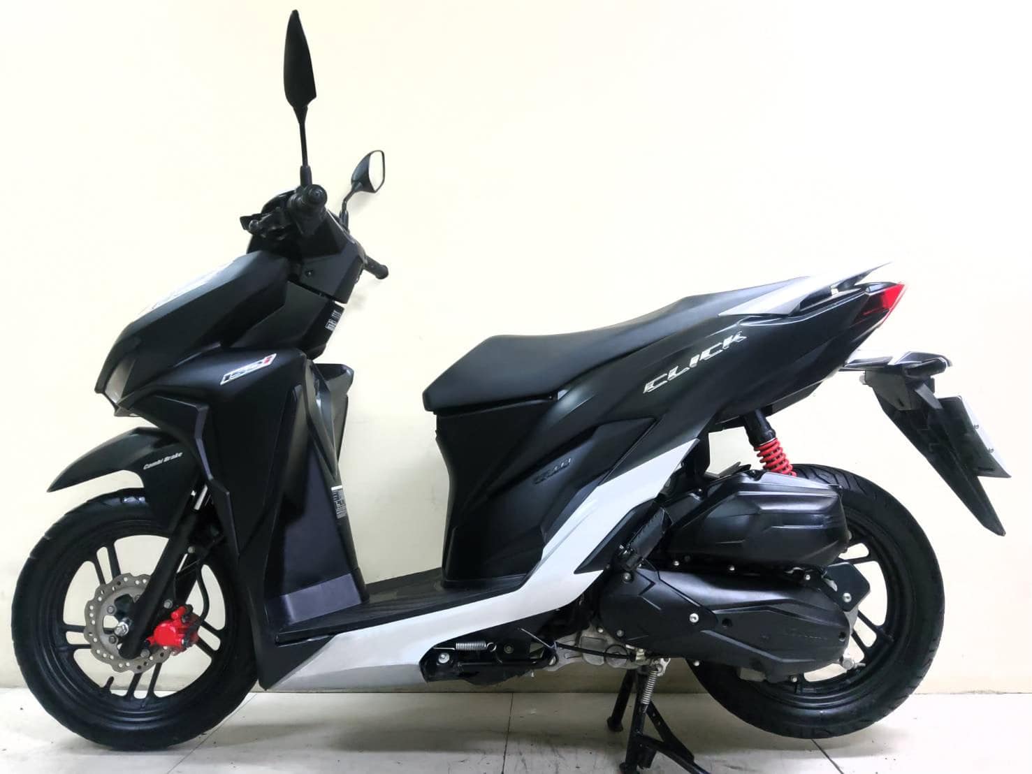Honda Click150i remote keyless ปี2022 โฉมใหม่ล่าสุด สภาพเกรดA 1950 กม. เอกสารครบพร้อมโอน