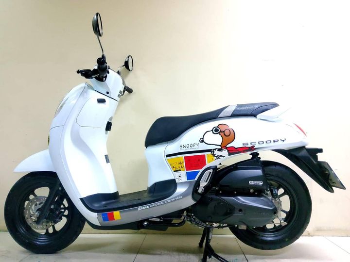 All NEW Honda Scoopy i LED CLUB12 Keyless ตัวท็อป Idlingstop combibrake Snoopy edition ปี2022 โฉมใหม่ล่าสุด สภาพเกรดA 2389 กม. เอกสารครบพร้อมโอน