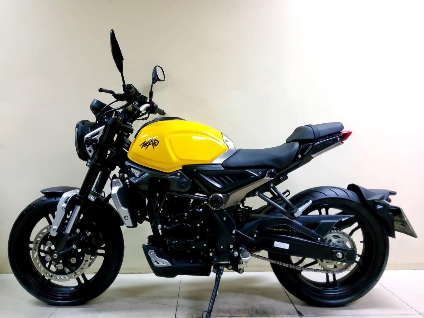 All NEW GPX MaD 300 EFI ปี2022 โฉมใหม่ล่าสุด สภาพเกรดA 5863 กม. เอกสารครบพร้อมโอน