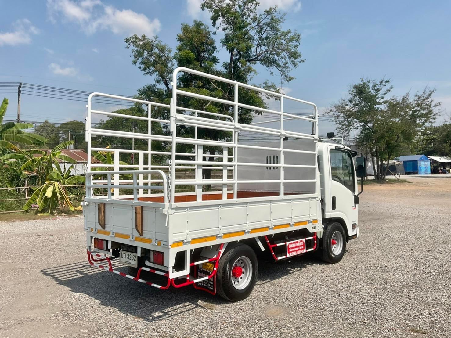 ISUZU NLR130 รถบรรทุก 4 ล้อ-ไม่ติดเวลา กระบะเหล็ก-คอกสูง รถห้างแท้ เครื่อง 130 แรง คอมมอนเรวเทอร์โบ 