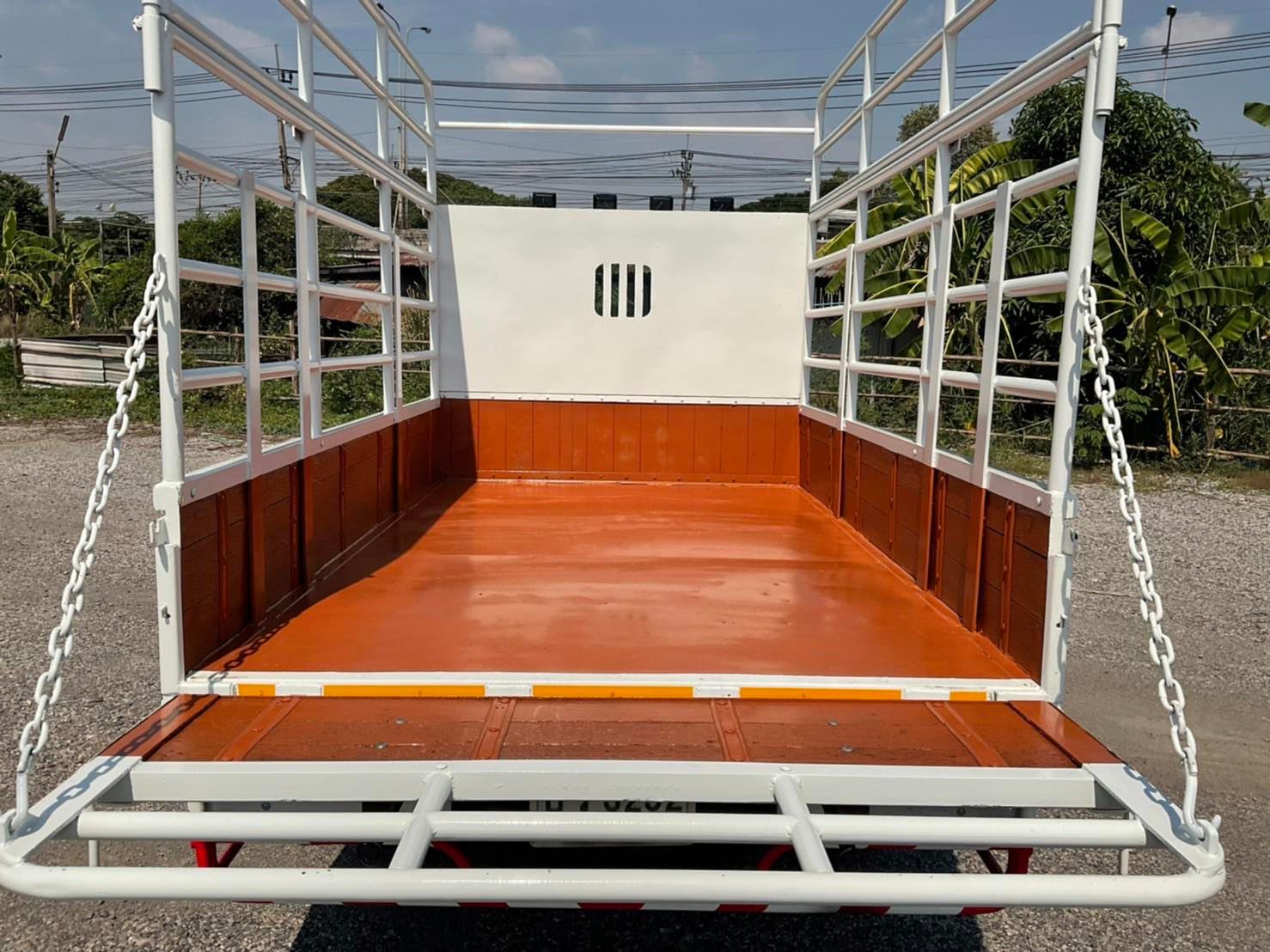 ISUZU NLR130 รถบรรทุก 4 ล้อ-ไม่ติดเวลา กระบะเหล็ก-คอกสูง รถห้างแท้ เครื่อง 130 แรง คอมมอนเรวเทอร์โบ 