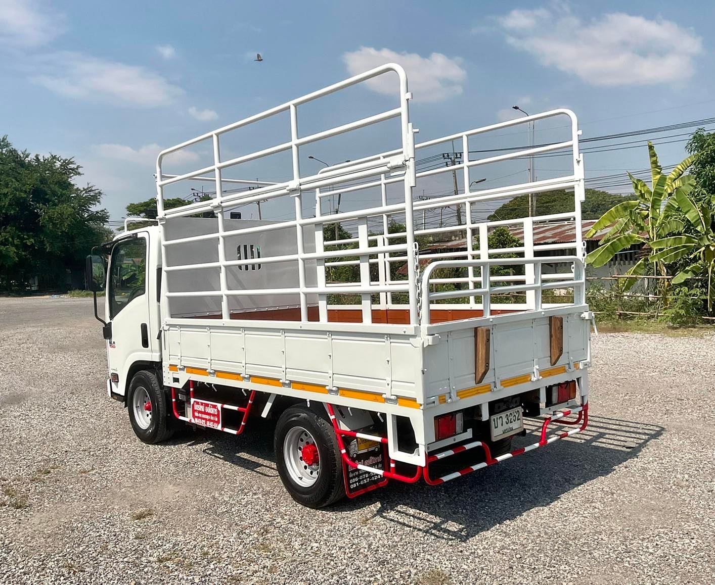 ISUZU NLR130 รถบรรทุก 4 ล้อ-ไม่ติดเวลา กระบะเหล็ก-คอกสูง รถห้างแท้ เครื่อง 130 แรง คอมมอนเรวเทอร์โบ 