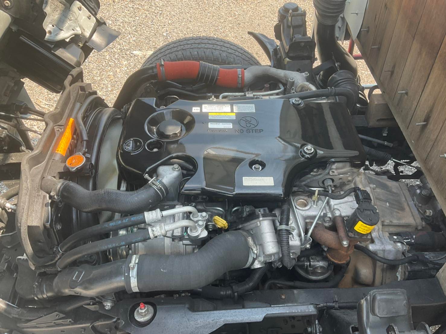 ISUZU NLR130 รถบรรทุก 4 ล้อ-ไม่ติดเวลา กระบะเหล็ก-คอกสูง รถห้างแท้ เครื่อง 130 แรง คอมมอนเรวเทอร์โบ 