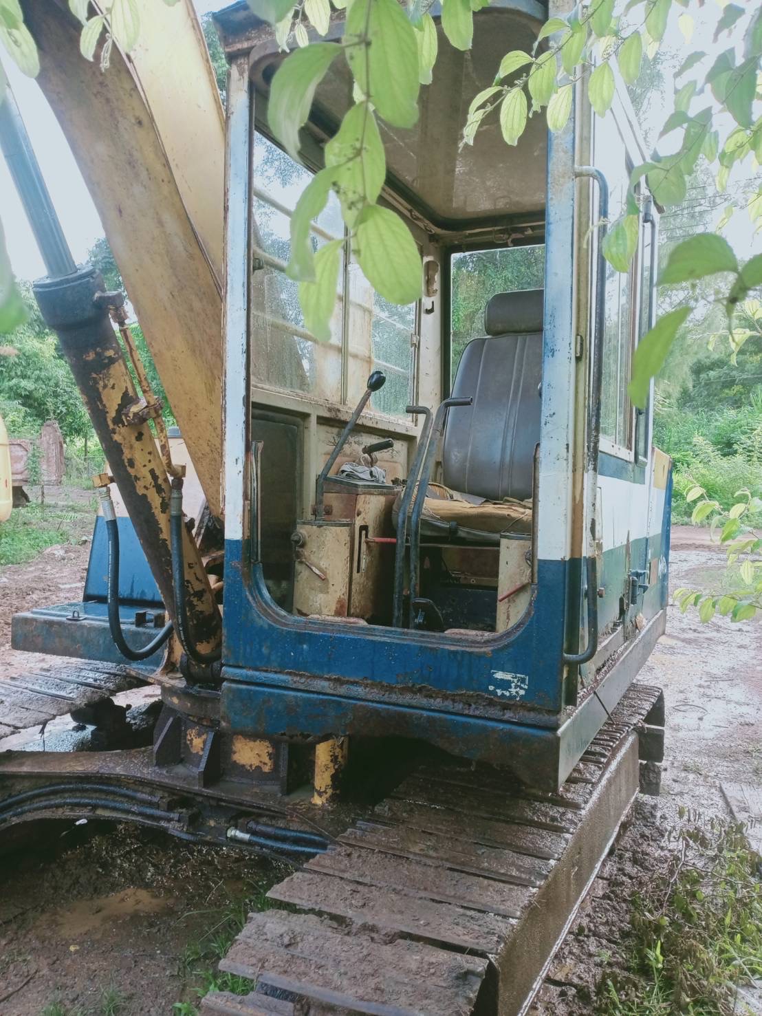 โคมัสซุ pc60-3