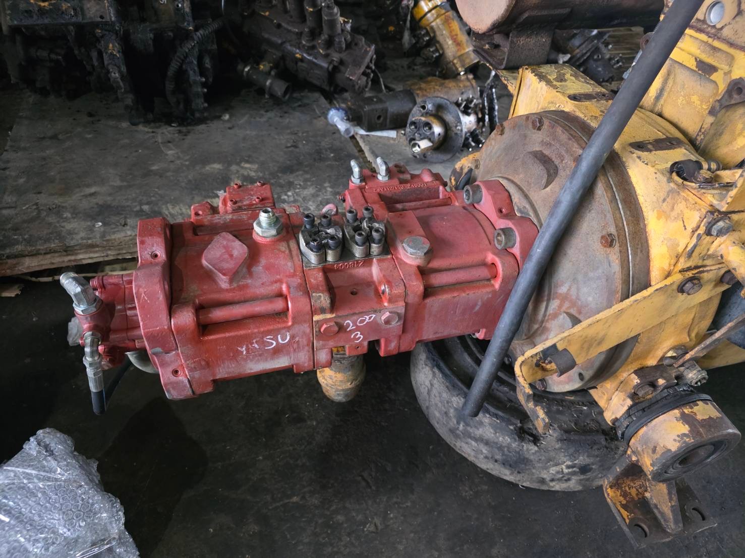 เครื่องKOMATSU 6D105-T พร้อมปั้ม K3V
