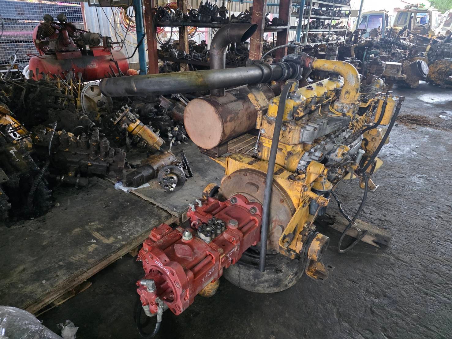 เครื่องKOMATSU 6D105-T พร้อมปั้ม K3V