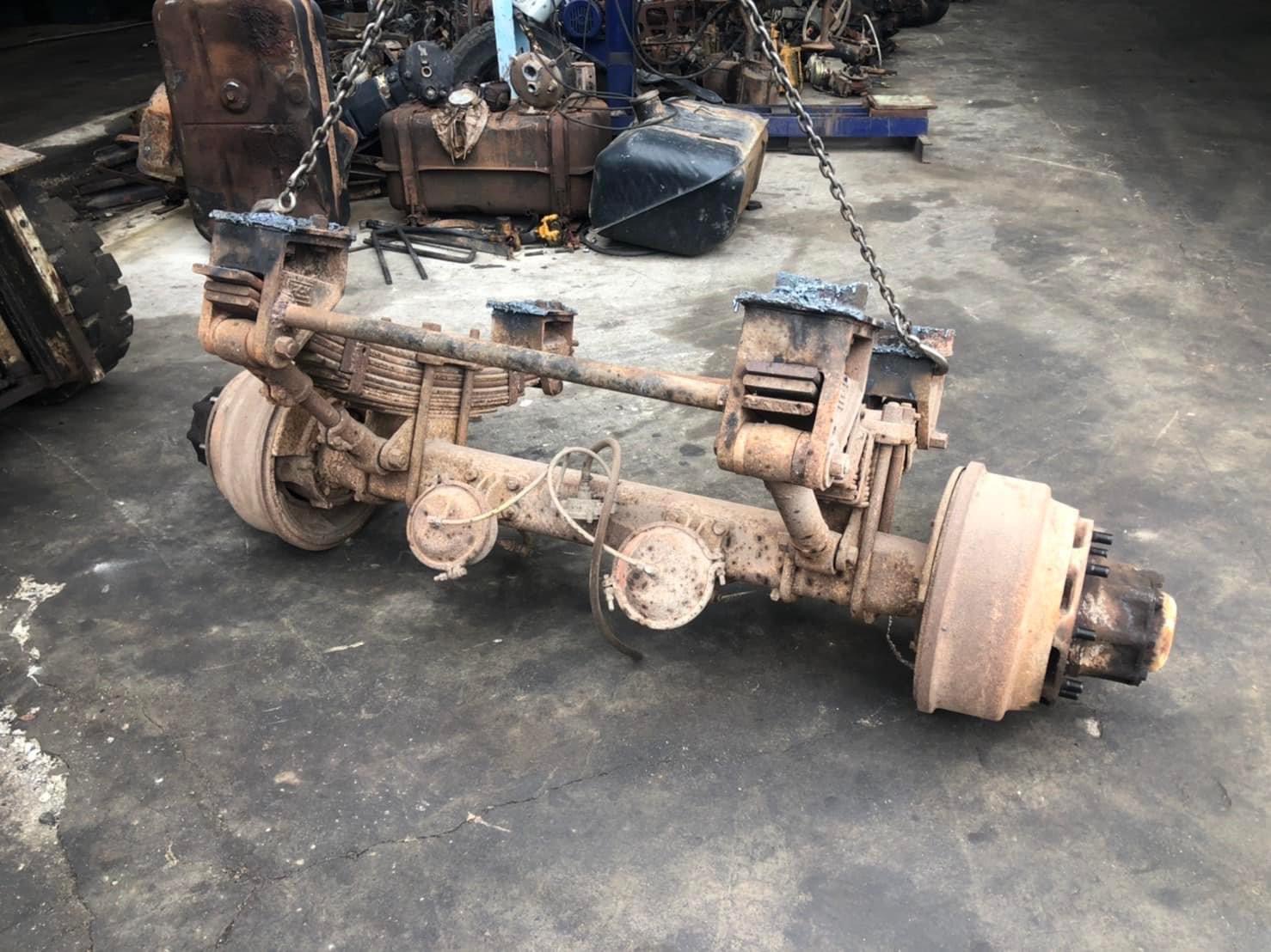 เสื้อเพลาลูกพ่วงHINO ZM แหนบ4นิ้ว