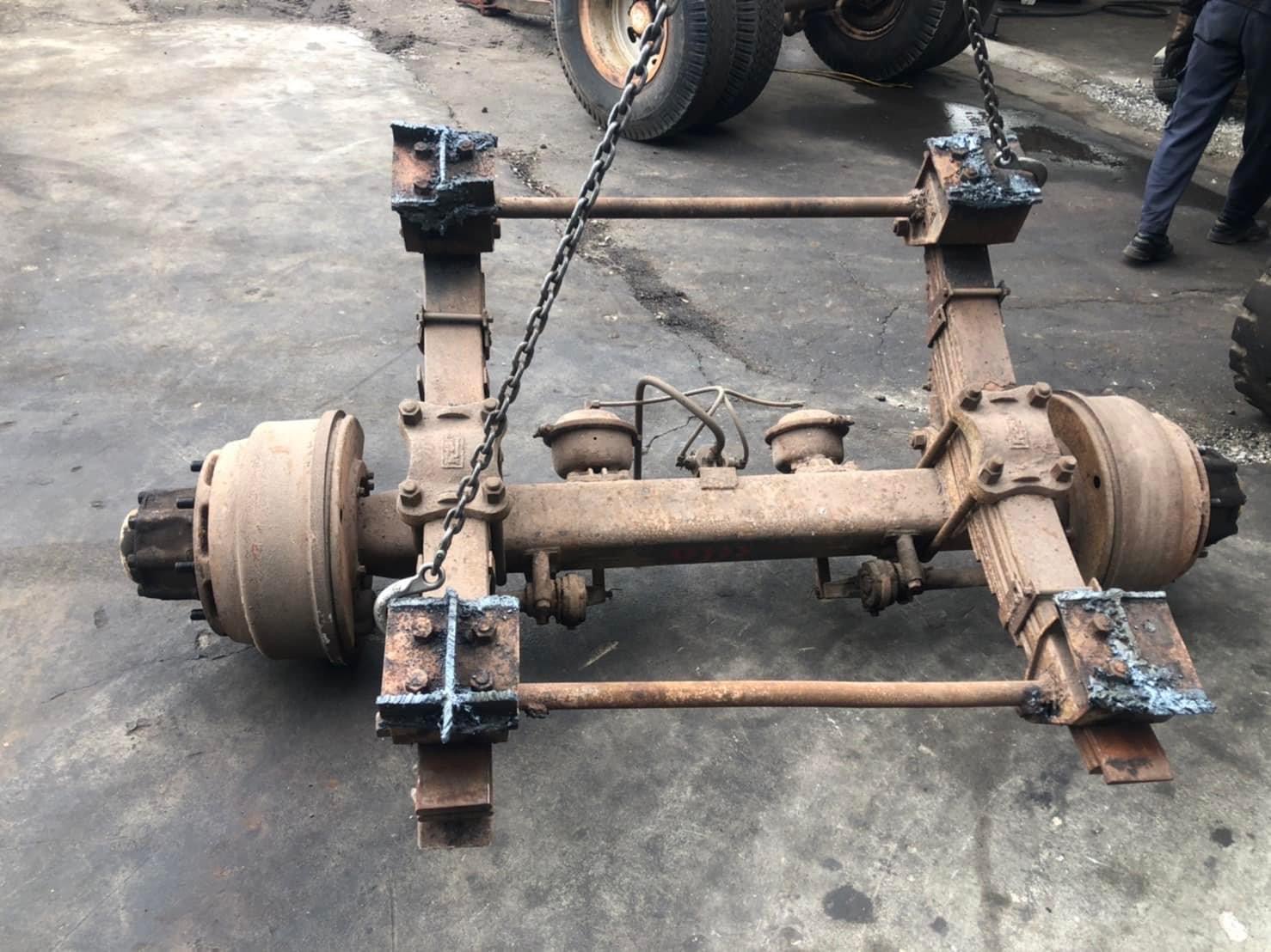 เสื้อเพลาลูกพ่วงHINO ZM แหนบ4นิ้ว