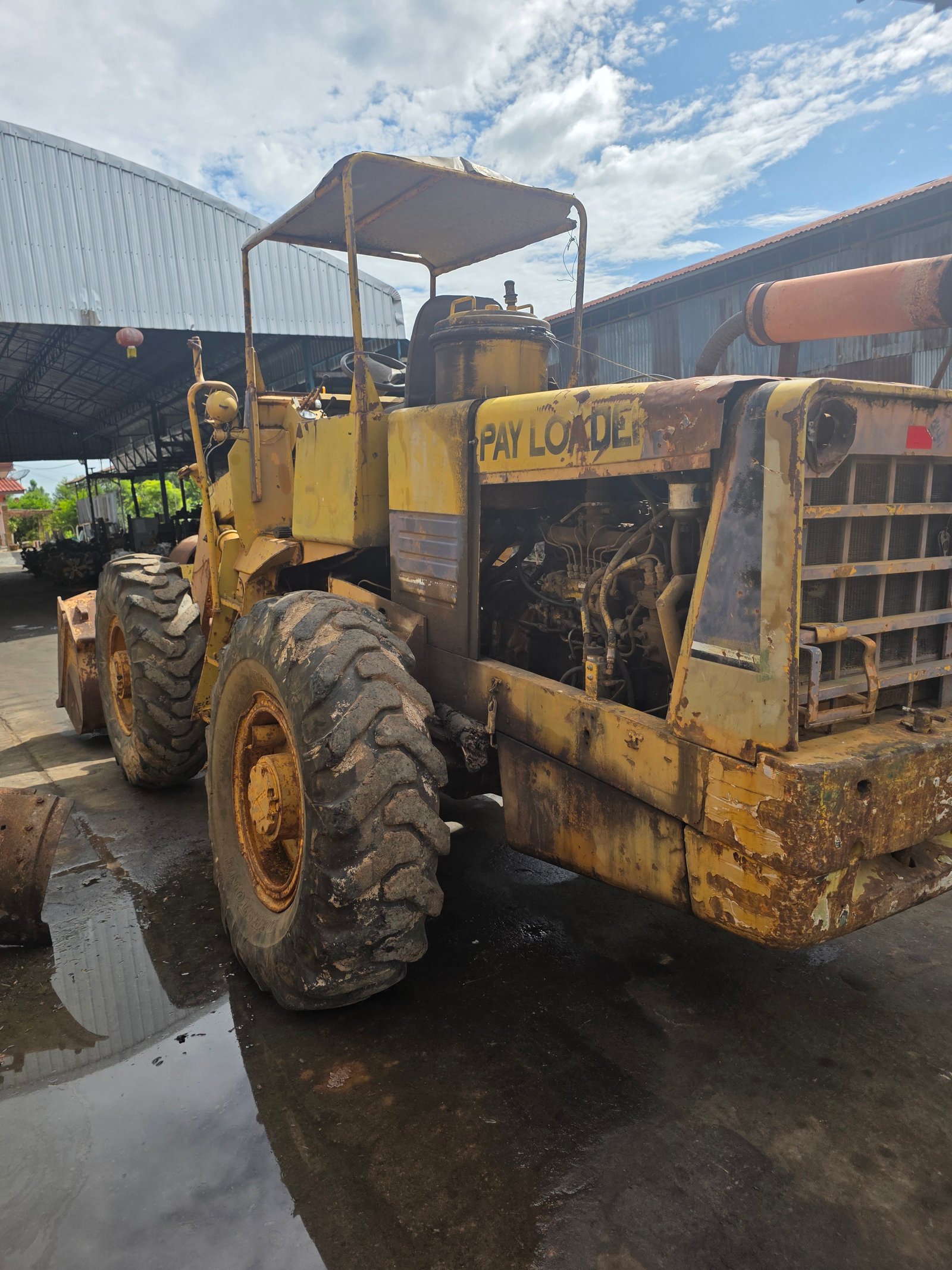 ขายแยกอะไหล่รถตักkomatsu jh63 สนใจชิ้นไหนสอบถามได้คะ ขายแยกอะไหล่รถตักkomatsu jh63 สนใจชิ้นไหนสอบถามได้คะ