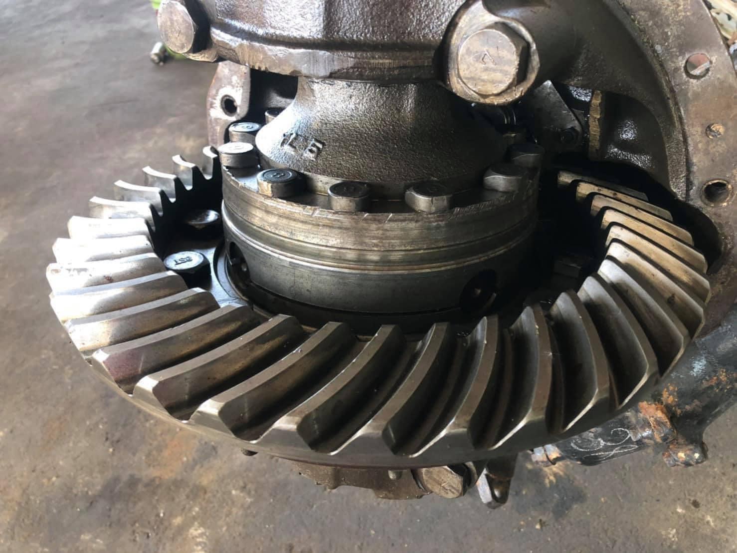 เฟืองท้ายHINO ซูโม่227 เฟืองท้ายHINO ซูโม่227