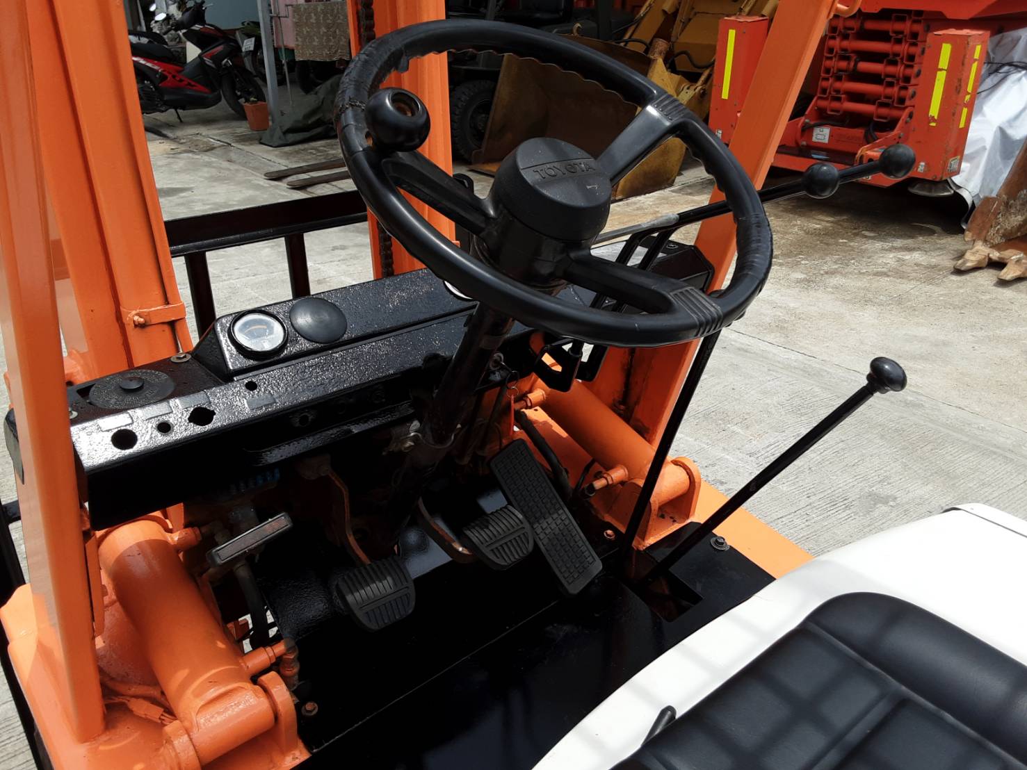 ขายรถโฟล์คลิฟท์ TOYOTA รุ่น 4FGL14