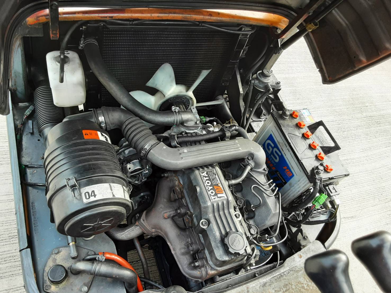 ขายรถตักล้อยาง TOYOTA รุ่น 4SD10