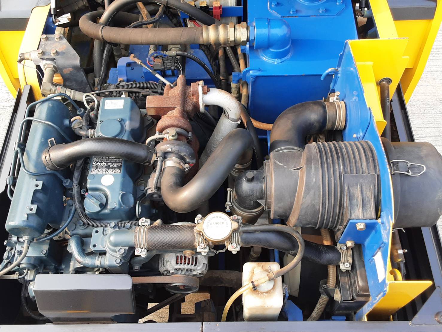 ขายรถบดหน้าเหล็ก - หลังยาง SAKAI รุ่น TW 502
