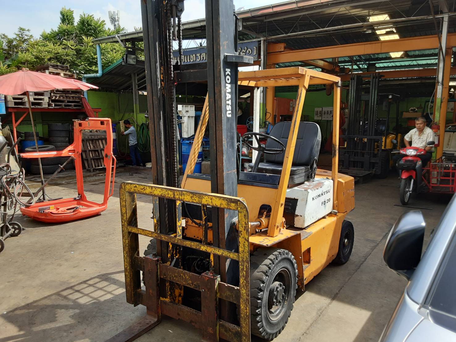 ขายรถโฟล์คลิฟท์ KOMATSU รุ่น FD20 ขายรถโฟล์คลิฟท์ KOMATSU รุ่น FD20