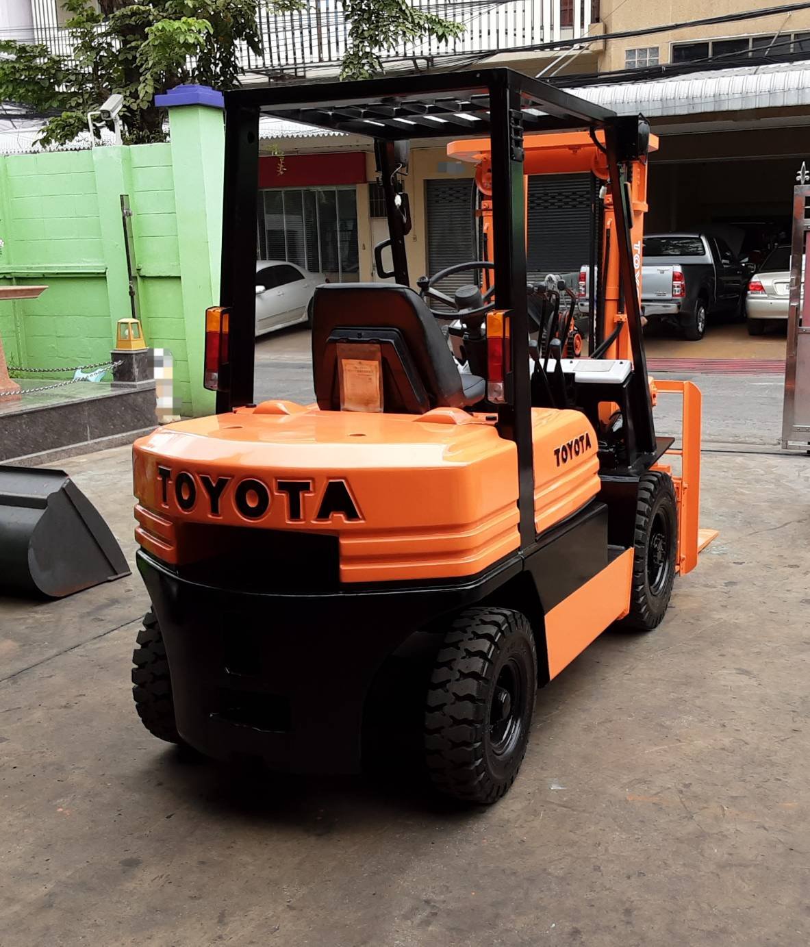 ขายรถโฟล์คลิฟท์ TOYOTA รุ่น 5FD25 ขายรถโฟล์คลิฟท์ TOYOTA รุ่น 5FD25