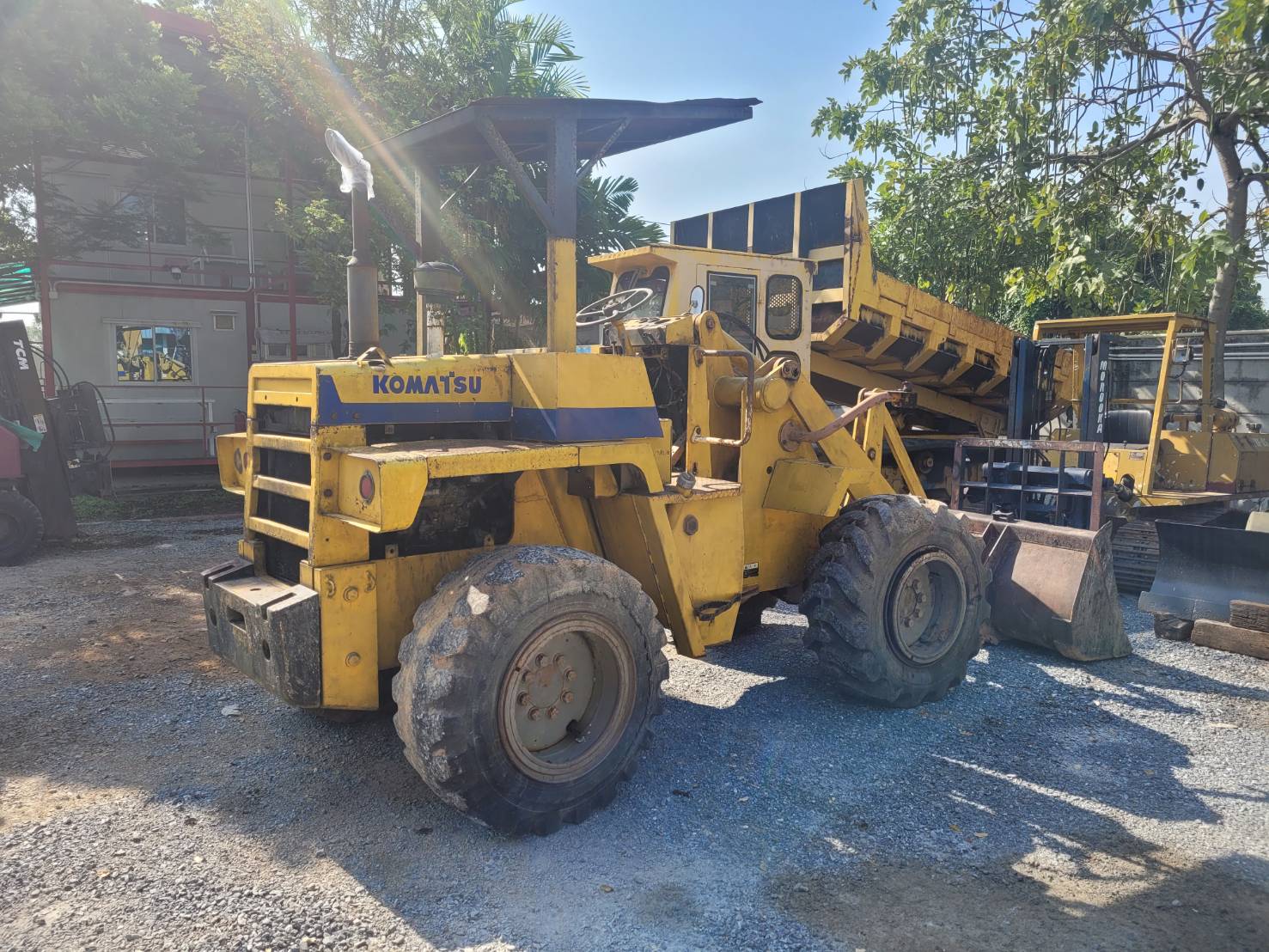 ขายเป็นอะไหล่ รถตักล้อยาง KOMATSU รุ่น 507