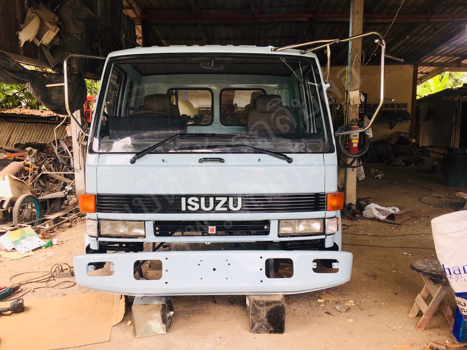 ขายหัว ISUZU สิบล้อ ตาหวาน 95000 บาท (หัวเก๋ง หัวรถ หัวสิบล้อ)