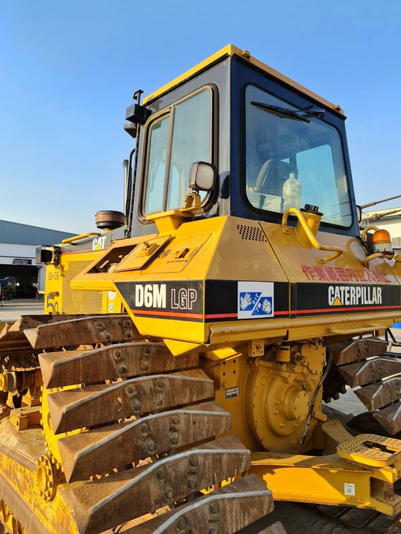 D6M LGP ตรงจากญี่ปุ่น เครื่อง ปั้ม สมบูรณ์ ช่วงล่างเต็มๆ