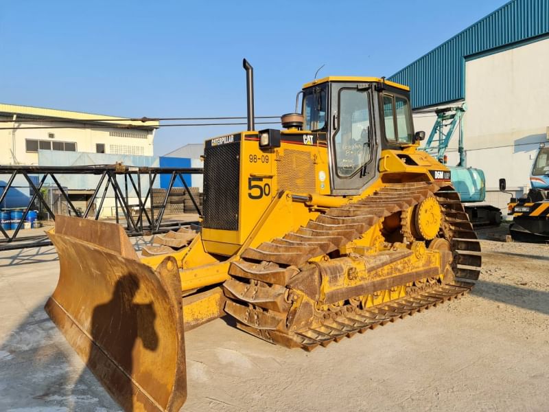 D6M LGP ตรงจากญี่ปุ่น เครื่อง ปั้ม สมบูรณ์ ช่วงล่างเต็มๆ D6M LGP ตรงจากญี่ปุ่น เครื่อง ปั้ม สมบูรณ์ ช่วงล่างเต็มๆ