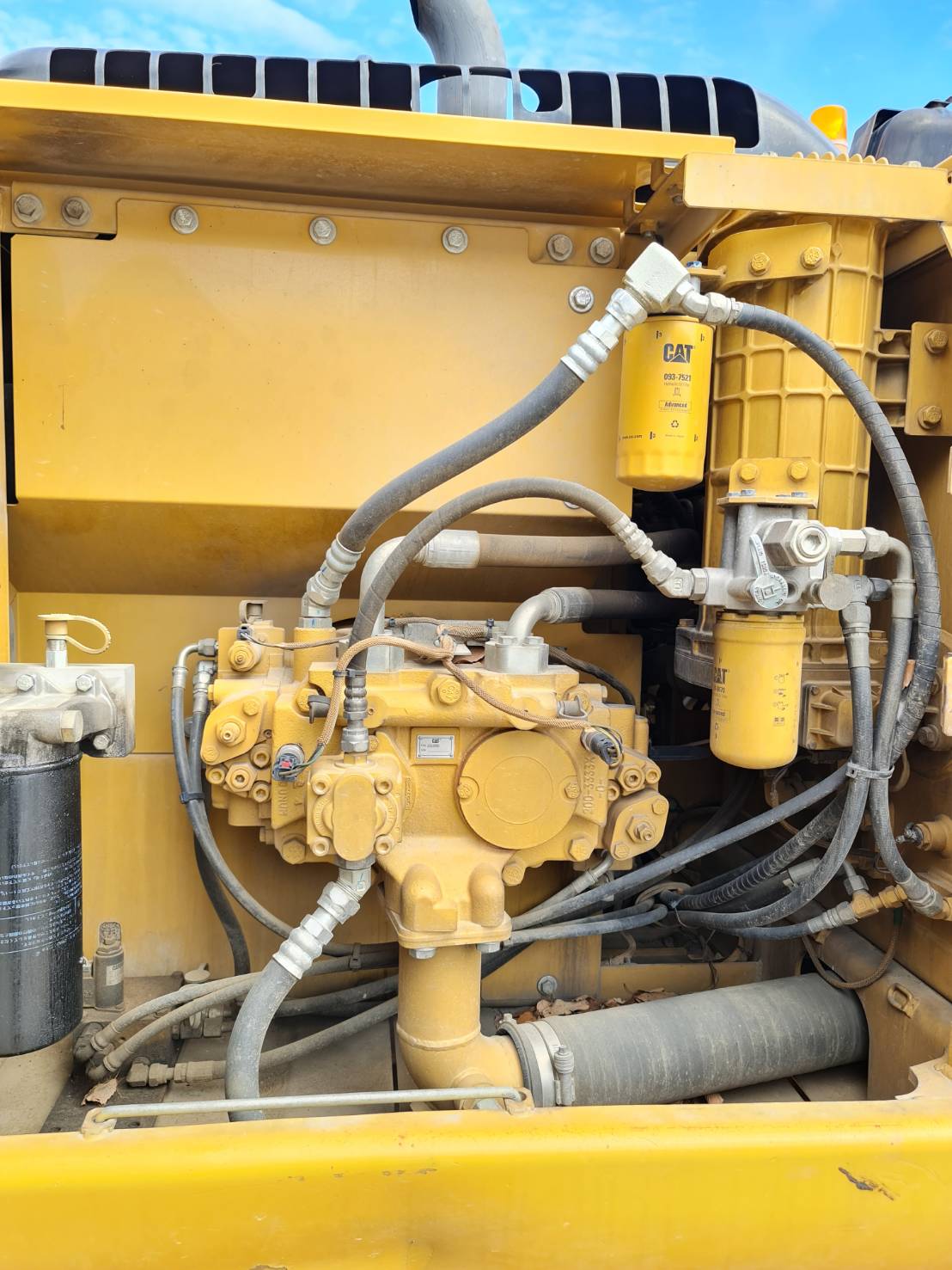 ถึงไทยแล้ว CAT 320D-E ปี2013 แทร็คใหญ่สุด 092-929-9942 ธีรเทพ (แบงค์)