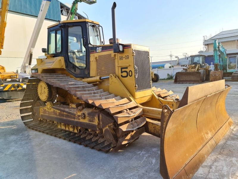 D6M LGP ตรงจากญี่ปุ่น เครื่อง ปั้ม สมบูรณ์ ช่วงล่างเต็มๆ D6M LGP ตรงจากญี่ปุ่น เครื่อง ปั้ม สมบูรณ์ ช่วงล่างเต็มๆ