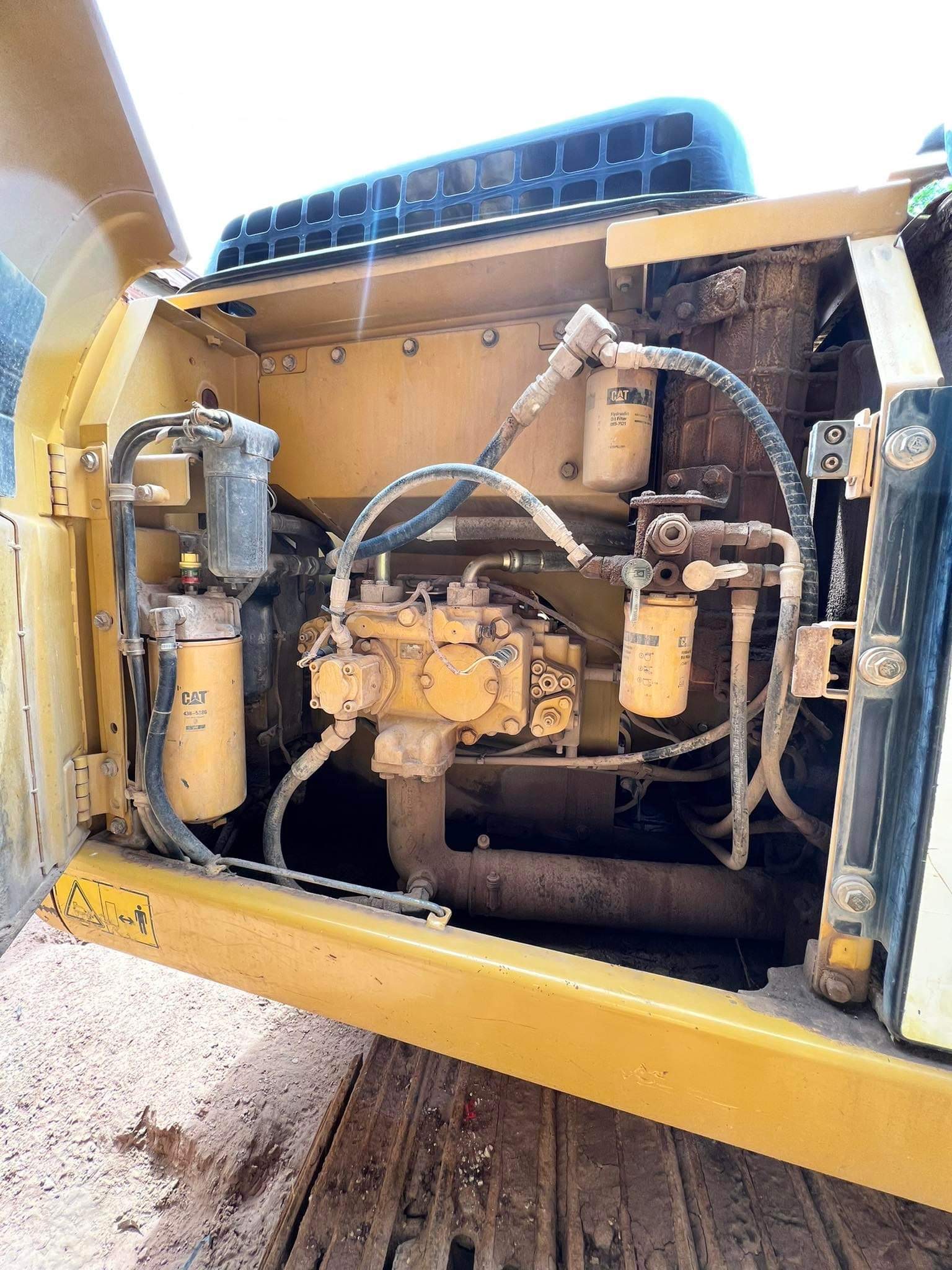 เเบคโฮ CAT320 d2 เอกสารเล่ม รถพร้อมใช้