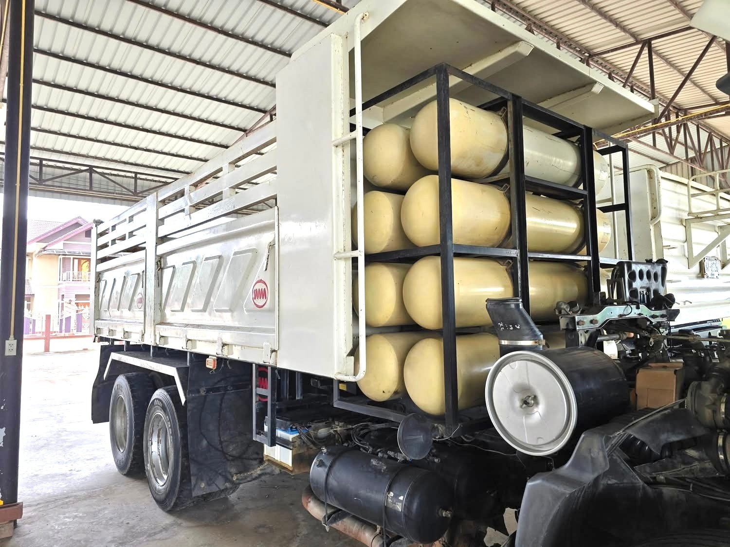 Hino 360 แก๊ส NGV ปี56 รถสวยเดิม พ่วงเเม่+ลูกพร้อมใช้ Hino 360 แก๊ส NGV ปี56 รถสวยเดิม พ่วงเเม่+ลูกพร้อมใช้