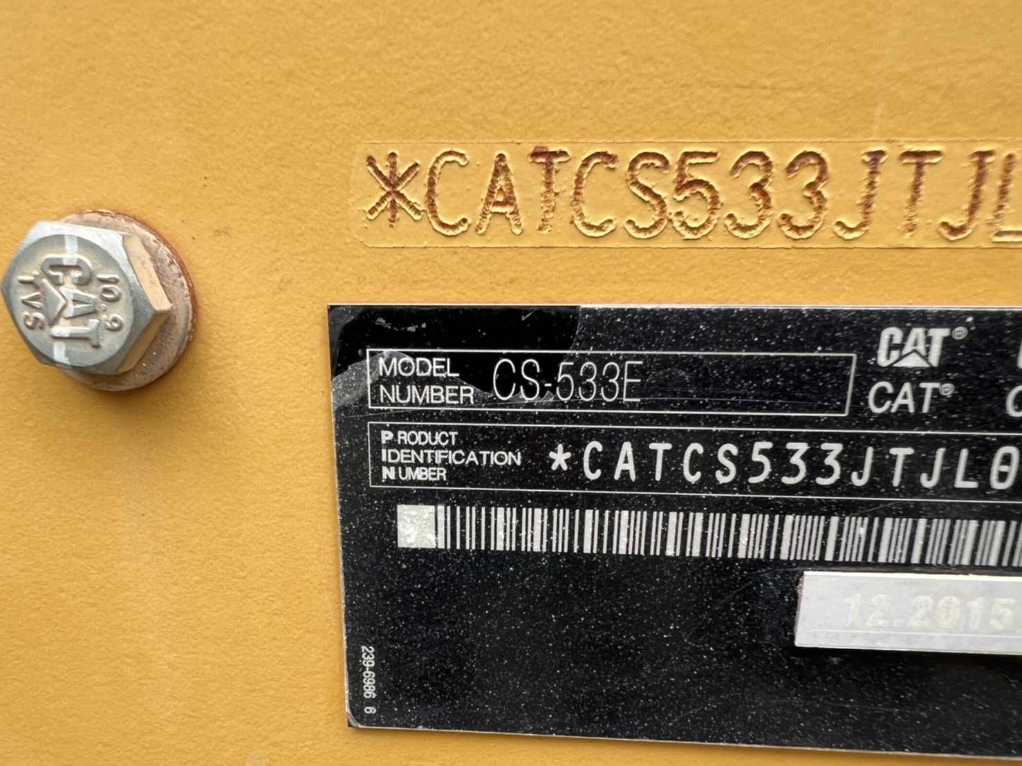 รถบดCAT 2เพลา เปลือกเรียบ รุ่นCS533E ปี64 ชั่วโมงบิน 2,400 ชม สวยสมบูรณ์ เอกสารเล่มทะเบียนพร้อมโอน