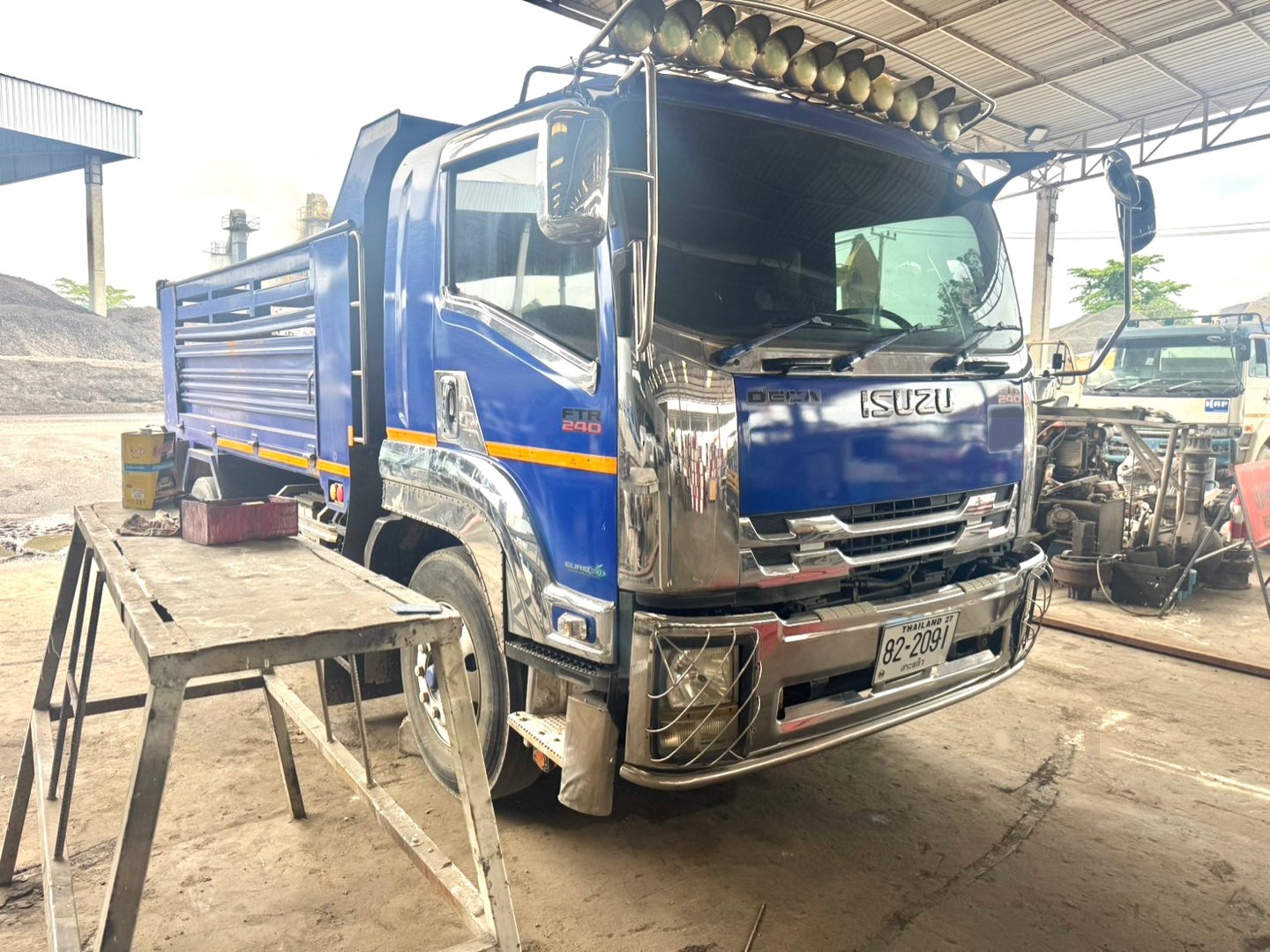 หกล้อดั้ม อีซูซุ FTR 240ปี57 รถสวยเดิม พร้อมใช้ หกล้อดั้ม อีซูซุ FTR 240ปี57 รถสวยเดิม พร้อมใช้