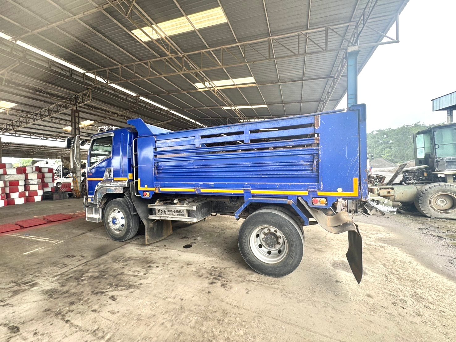 หกล้อดั้ม อีซูซุ FTR 240ปี57 รถสวยเดิม พร้อมใช้ หกล้อดั้ม อีซูซุ FTR 240ปี57 รถสวยเดิม พร้อมใช้