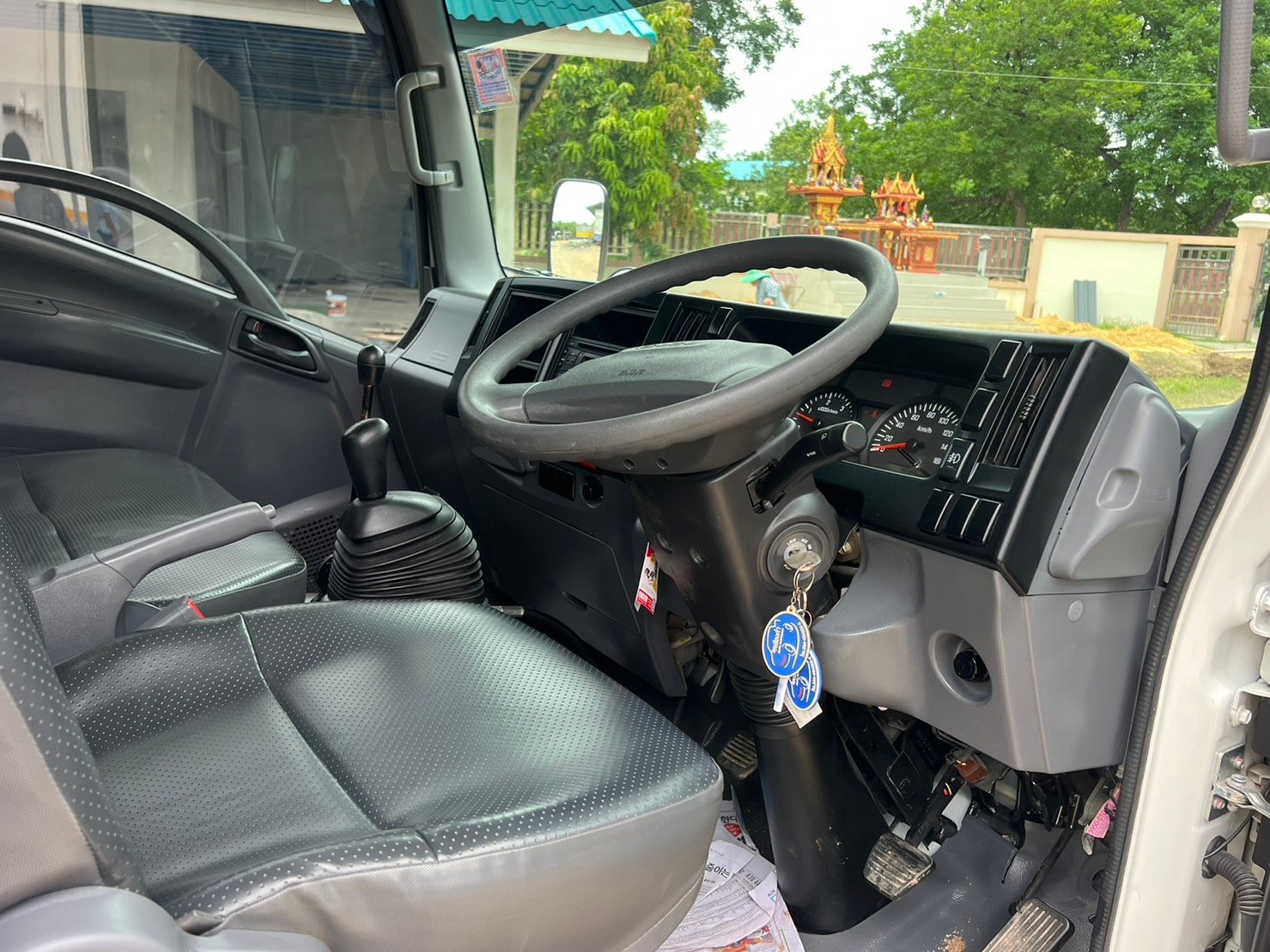 ใหม่ NMR 130 ปี65 ไมล์ 45,000 km. 
ดั้มน้อย 3เมตร รถสวยเดิมไม่เคยมีอุบัติเหตุ เครื่องดีมาก