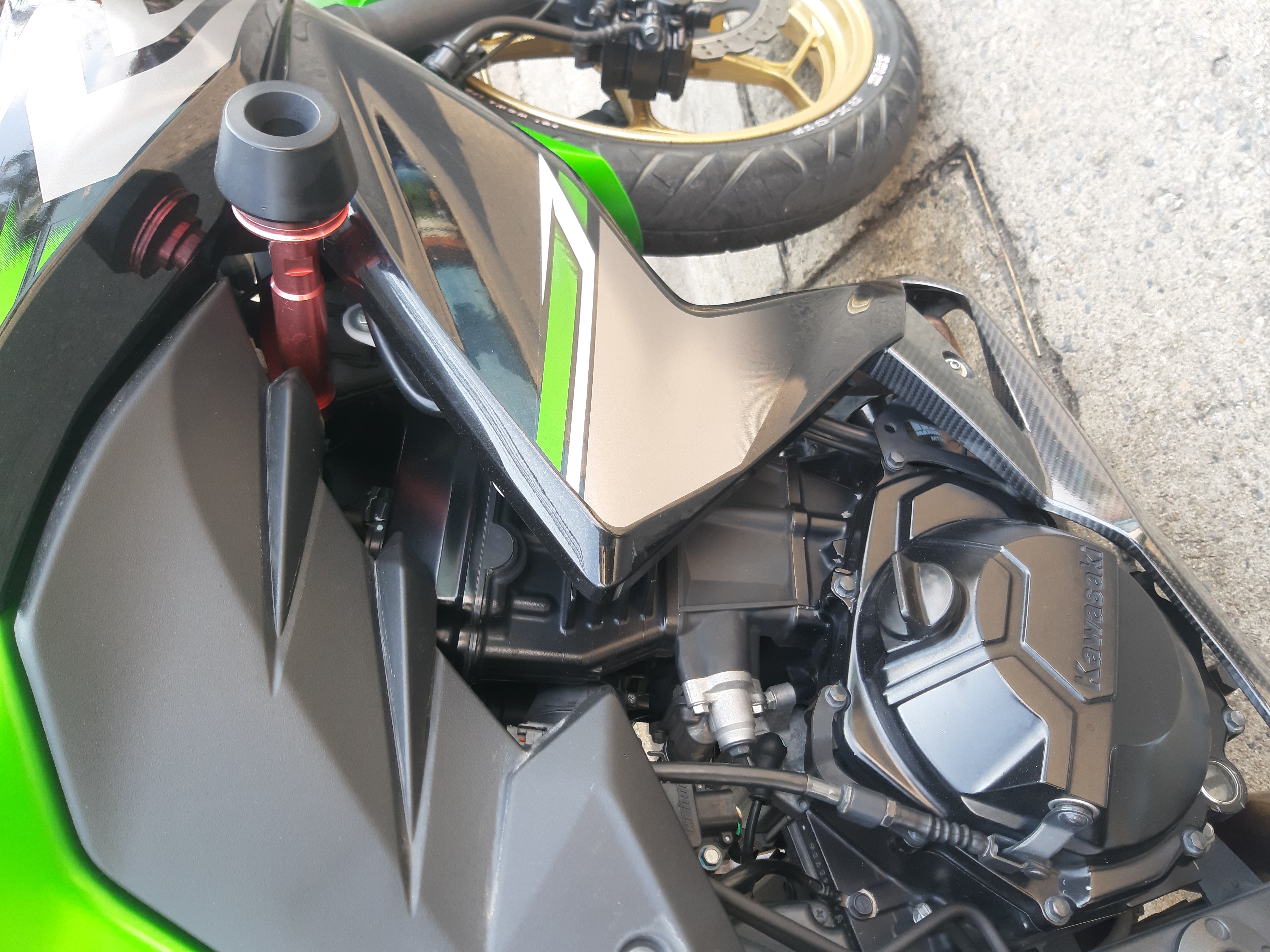 KAWASAKI Z300