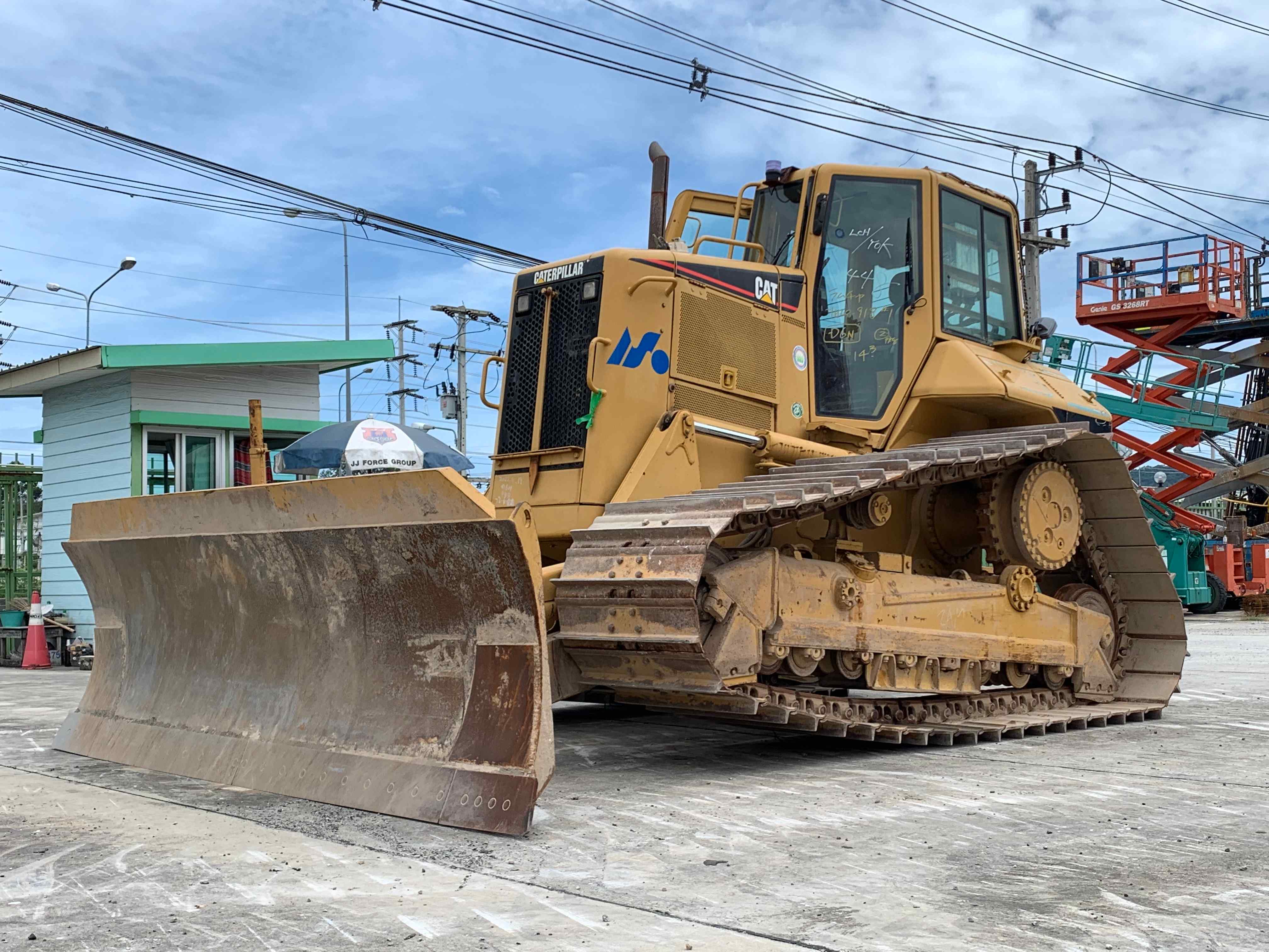CAT D6N เครื่อง 150 แรงม้า ใบมีด 6 ทิศทาง รถนำเข้าตรงจากญี่ปุ่น