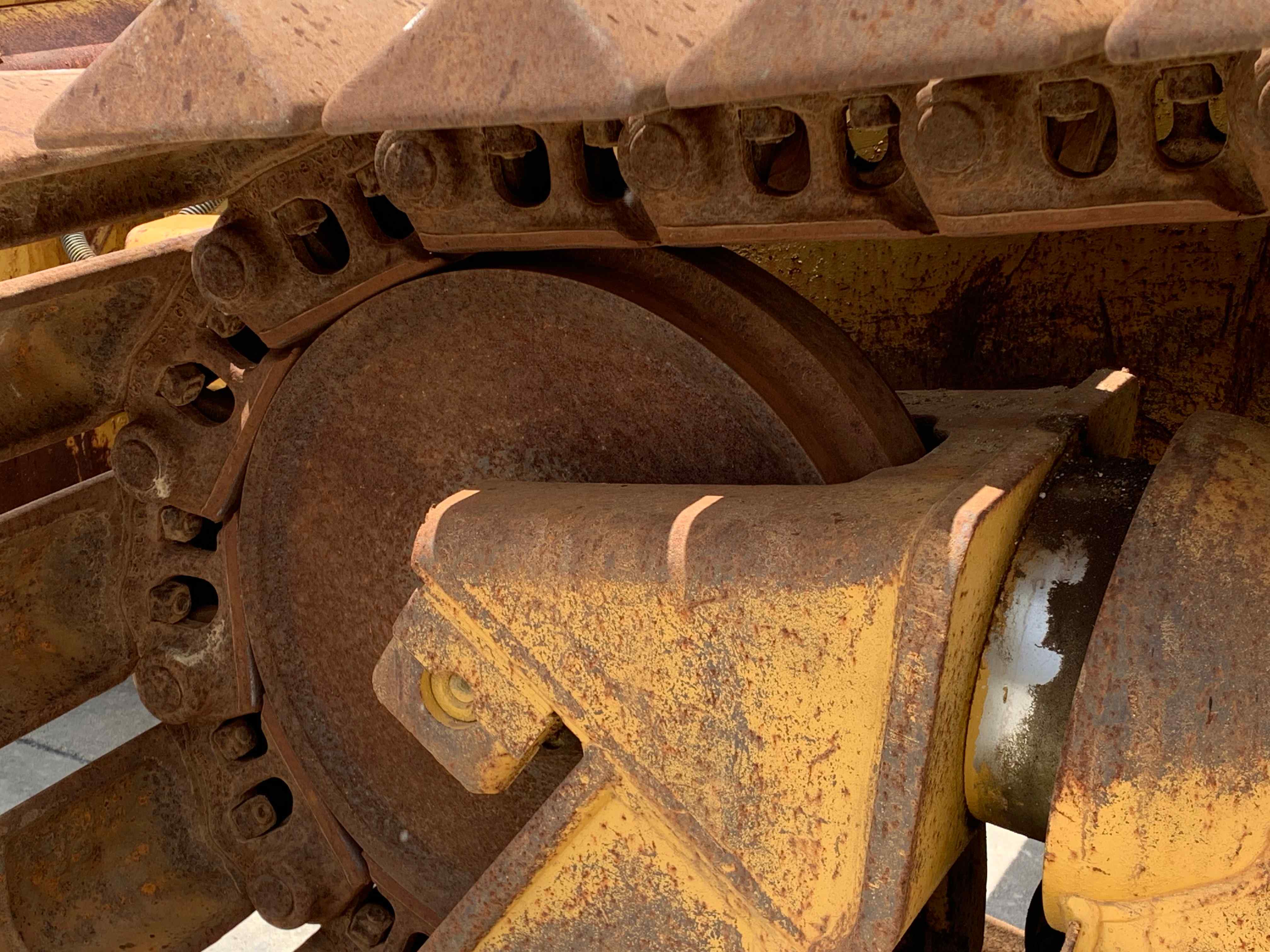 CAT D5N ใบมีด 6 ทิศทาง เครื่อง 120 แรงม้า รถนำเข้าตรงจากญี่ปุ่น CAT D5N ใบมีด 6 ทิศทาง เครื่อง 120 แรงม้า รถนำเข้าตรงจากญี่ปุ่น