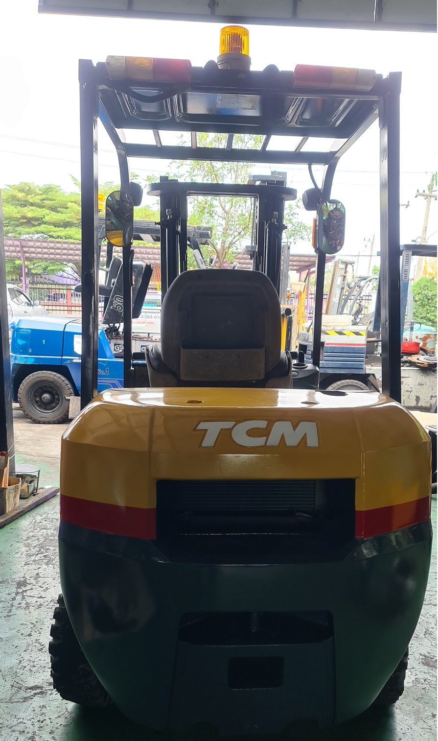 รถฟอร์คลิฟท์ 2.5T ดีเซล เกียร์ออโต้ ยกสูง 3.0 เมตร Forklift TCM
