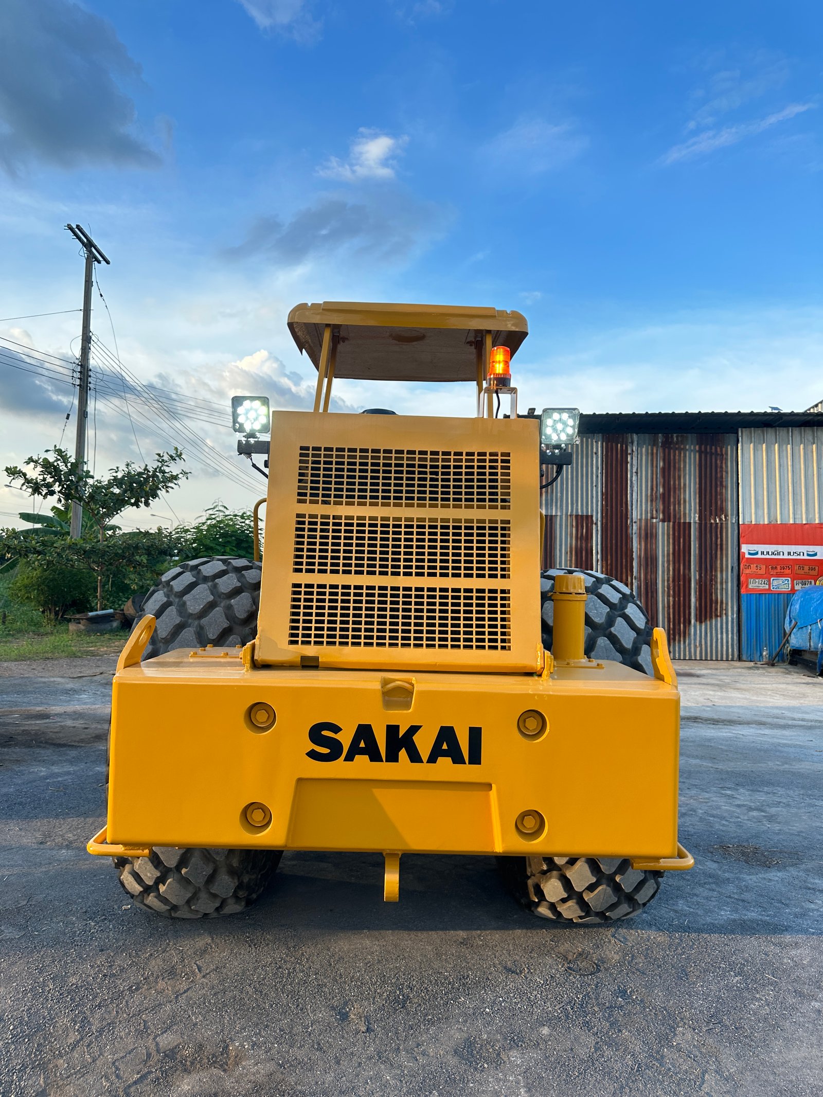รถบด SAKAI SV510D 10 ตัน 2 เพลา
 เก็บงานทุกระบบ พร้อมใช้งาน
เล่มทะเบียน