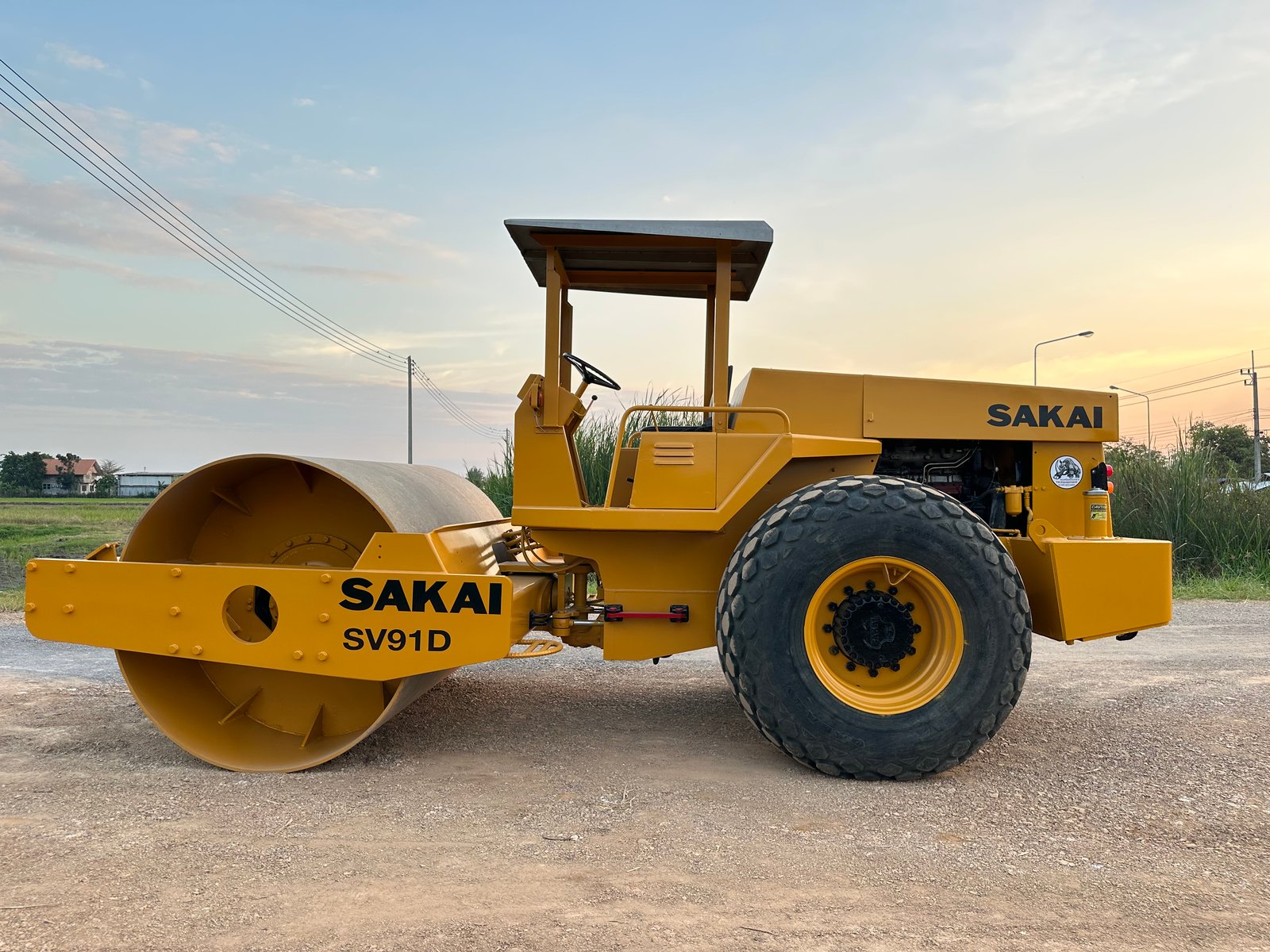 รถบดล้อเรียบ 10 ตัน SAKAI SV91D รถบดล้อเรียบ 10 ตัน SAKAI SV91D