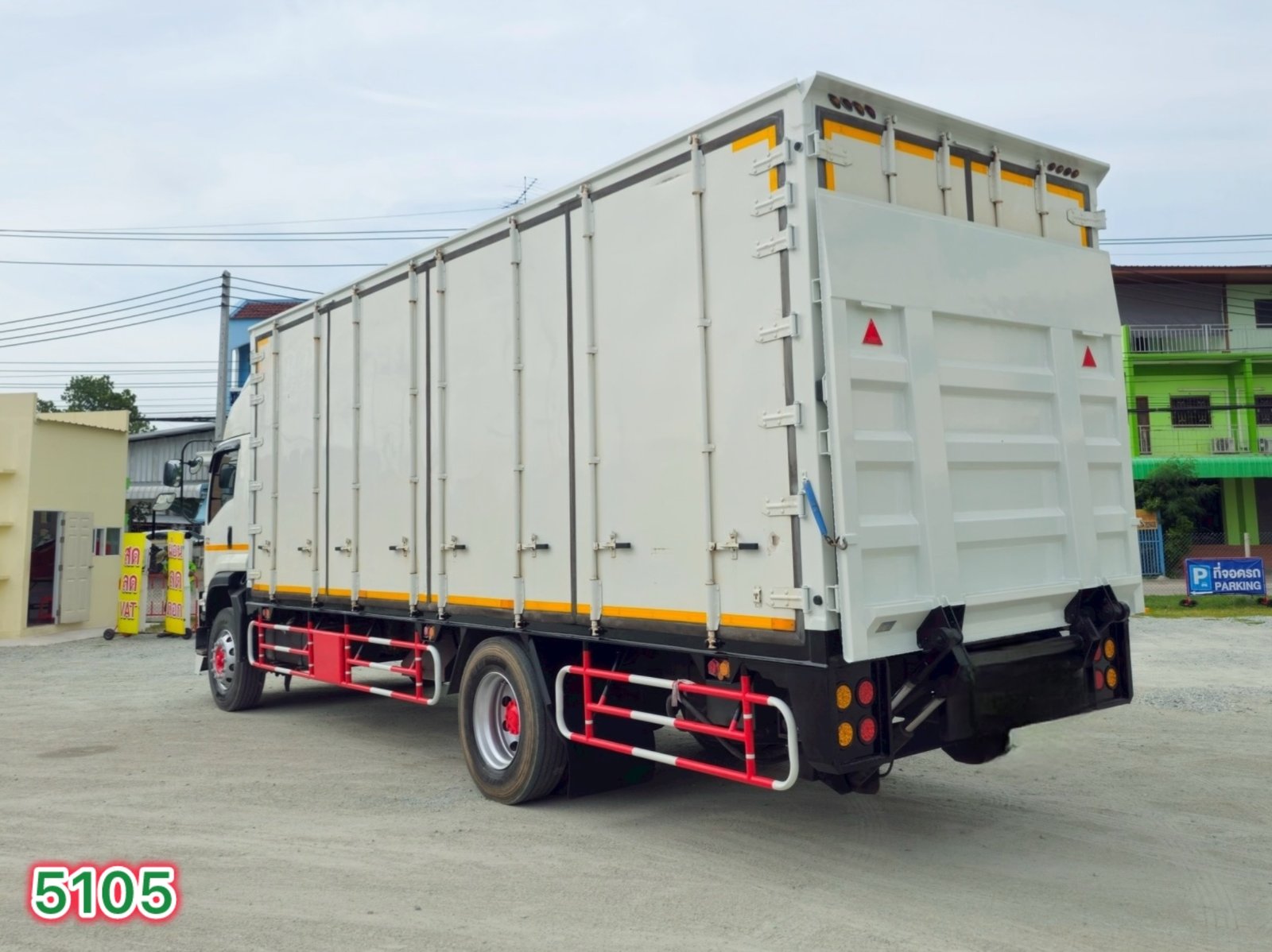 👉 หกล้อตู้สิบบาน ISUZU FTR 240 แรง ปี 2564 (5105) 👉 หกล้อตู้สิบบาน ISUZU FTR 240 แรง ปี 2564 (5105)