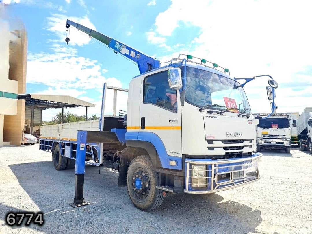 👉 หกล้อเครน ISUZU FTR 240 แรง ปี 2557 (6774) 👉 หกล้อเครน ISUZU FTR 240 แรง ปี 2557 (6774)