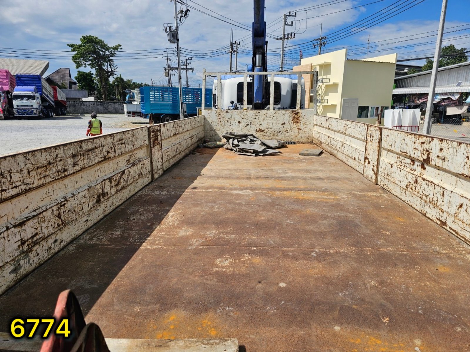👉 หกล้อเครน ISUZU FTR 240 แรง ปี 2557 (6774)
