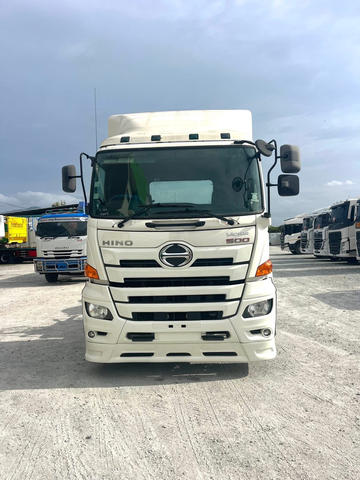 สิบล้อหัวลาก HINO FM1A 344 แรง ปี 2562 (1608) สิบล้อหัวลาก HINO FM1A 344 แรง ปี 2562 (1608)